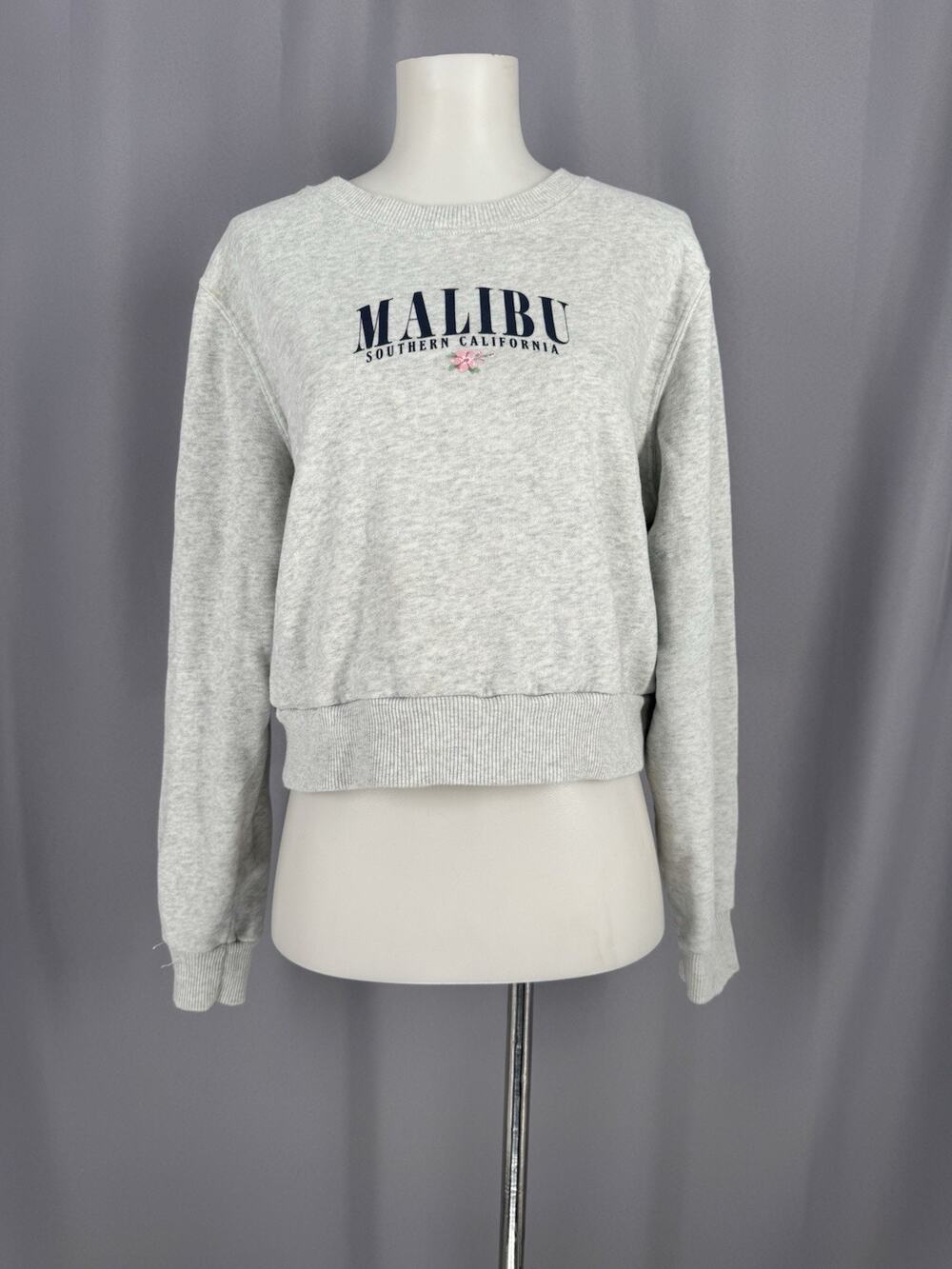 Hollister Sweatshirt Womens Medium Gray Cropped Malibu Crewneck Y2K Casual Cozy